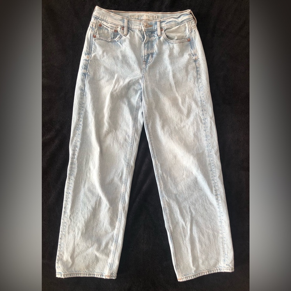 American Eagle 90s Wide Leg Light Wash Jeans Sz 4 4R ‘90s
